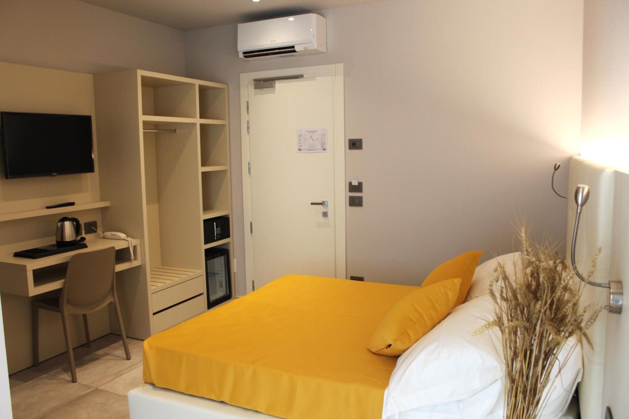 B&B Primrose Residence Hotel Rimini Exteriör bild