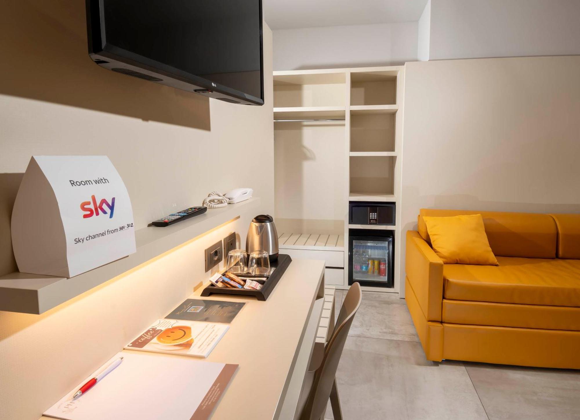 B&B Primrose Residence Hotel Rimini Exteriör bild